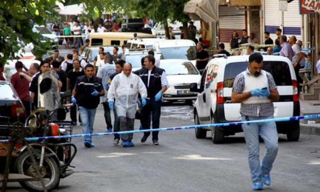 Τουρκία: Ακόμη ένας νεκρός αστυνομικός από την επίθεση στο Ντιγιάρμπακιρ