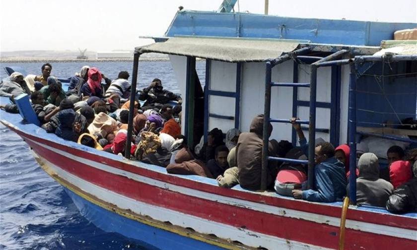 Στη διάσωση 1.300 μεταναστών προέβησαν οι ιταλικές αρχές