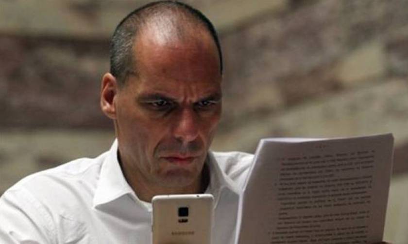 Varoufakis announcement shows there was no 'drachma plan', gov't sources say