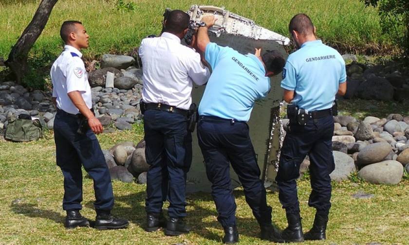 Πτήση ΜΗ370: Βρέθηκε βαλίτσα κοντά στο σημείο εντοπισμού συντριμμιών αεροσκάφους (photo)