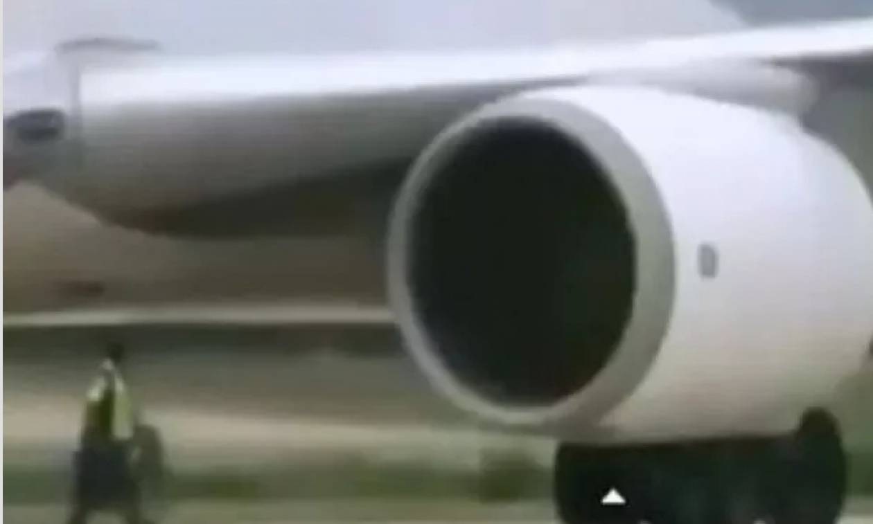 Tραγωδία: Τον «κατάπιε» κινητήρας αεροπλάνου (Σκληρό βίντεο)