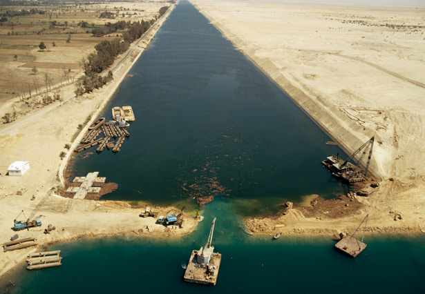 suez canal egypt 615