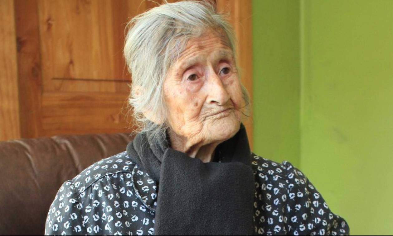 Κουβαλούσε για 60 χρόνια στην κοιλιά της το νεκρό μωρό της (video)