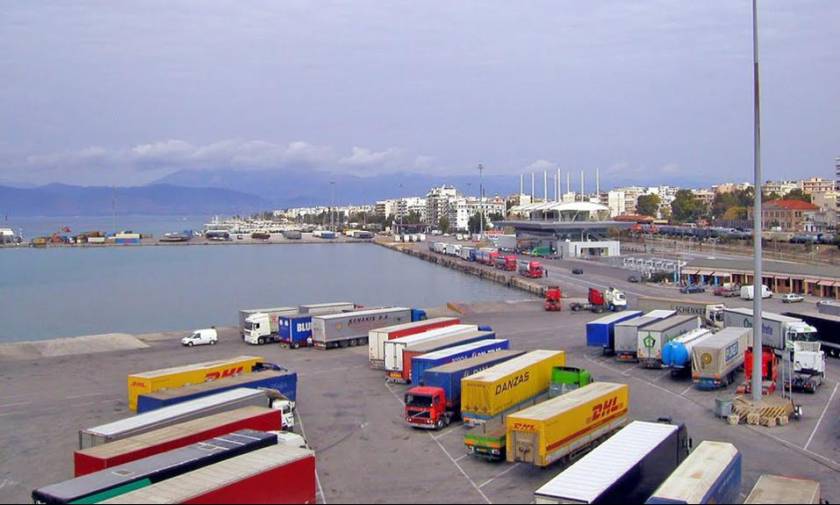 Λιμάνι Πάτρας: Συνελήφθη οδηγός φορτηγού με εκατοντάδες κούτες με λαθραία τσιγάρα