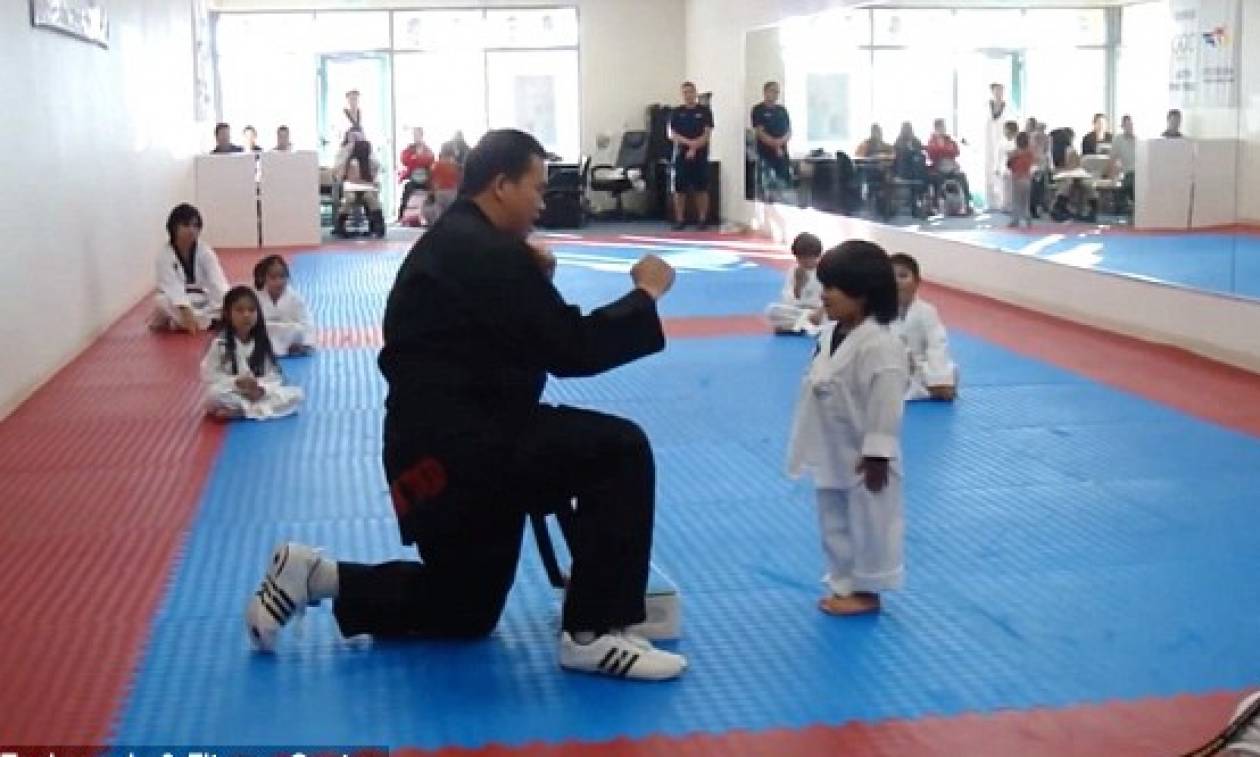 Ο 3χρονος που λάτρεψε το Διαδίκτυο: Δείτε τι κάνει για να περάσει τις εξετάσεις στο Taekwondo- video