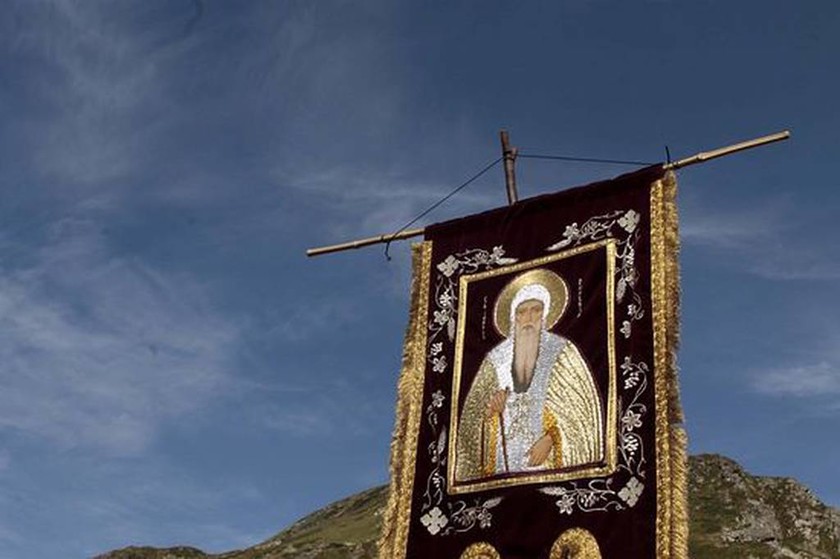 Πορεία 100 χιλιόμετρων προς το Μοναστήρι του Αγ. Ιωάννη στην Βουλγαρία (pics)