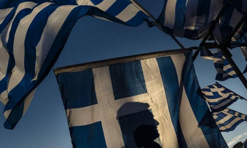 UBS: Ο κίνδυνος του Grexit δεν έχει εκλείψει