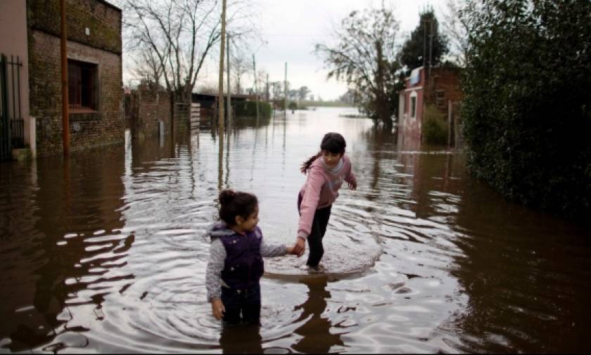 Αργεντινή: Φονικές πλημμύρες - 3 νεκροί εξαιτίας της κακοκαιρίας
