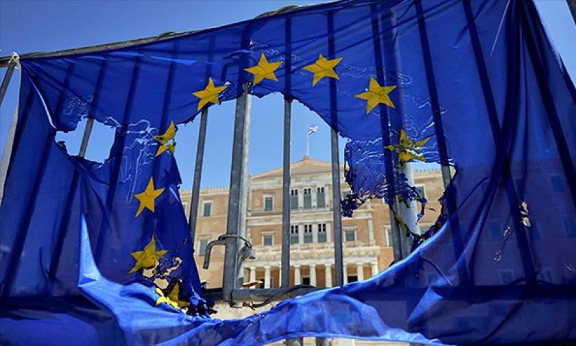 Μνημόνιο 3: Υπό στενή επιτήρηση η Ελλάδα μετά τη συμφωνία