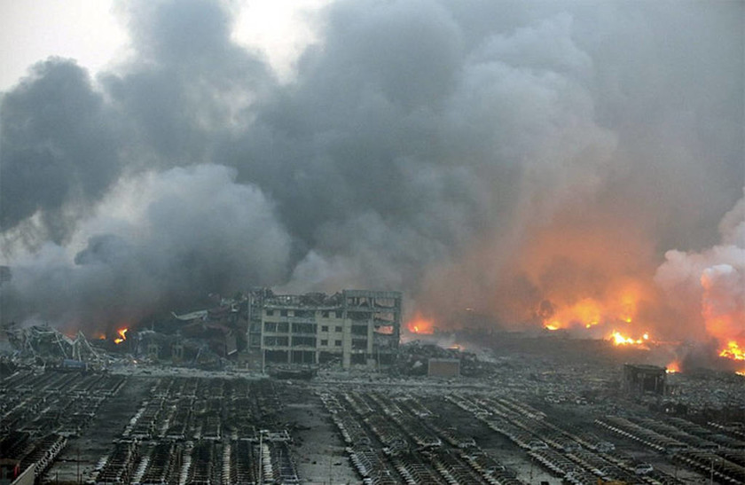 Βιβλική καταστροφή στην Κίνα: Πάνω από 100 οι νεκροί  – Θαύμα με επιζώντα! (videos+photos)