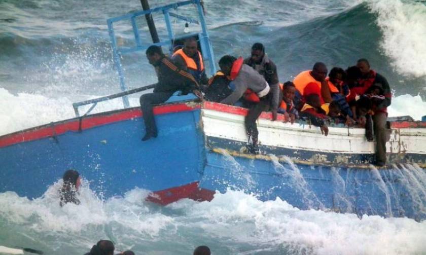 Τραγωδία στη Μεσόγειο: 49 οι νεκροί μετανάστες – Θυσιάστηκαν οι άνδρες