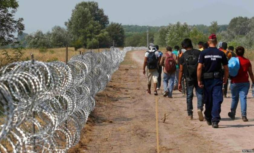 Η Ουγγαρία υψώνει τείχος κατά των μεταναστών και των προσφύγων