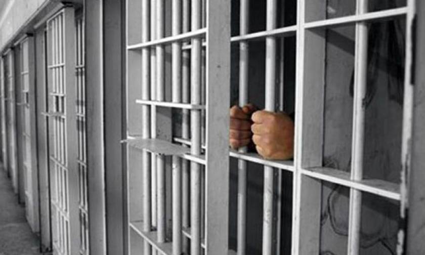 Αιματηρή συμπλοκή κρατουμένων στις φυλακές Τρικάλων - Τρεις τραυματίες