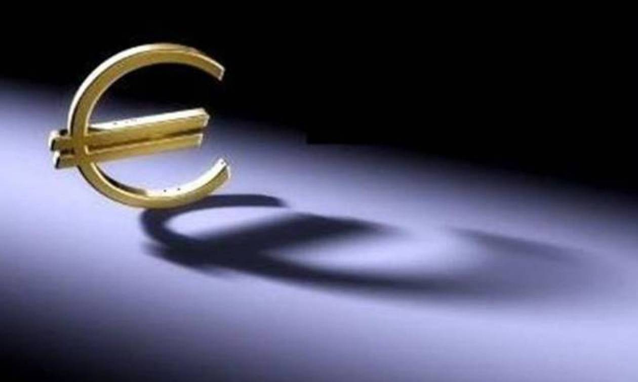 Συνάλλαγμα: Το ευρώ σημειώνει οριακή πτώση 0,02% στα 1,1120 δολάρια