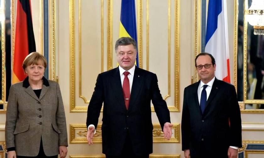 Μέρκελ, Ολάντ και Ποροσένκο: Πρέπει να εφαρμοστεί η συμφωνία του Μινσκ