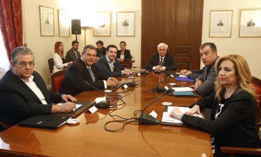 Παυλόπουλος: Υποχρεούμαι να αναθέσω εντολή σχηματισμού κυβέρνησης στη Βασιλική Θάνου