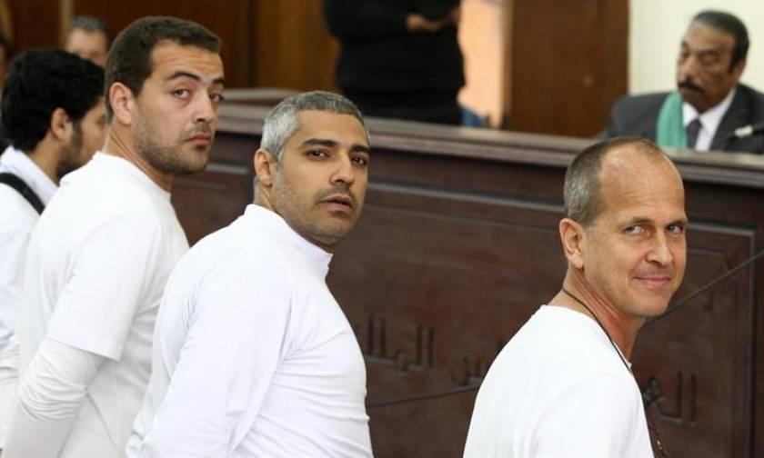 Αίγυπτος: Τρεις δημοσιογράφοι του Αλ Τζαζίρα καταδικάστηκαν σε κάθειρξη τριών ετών