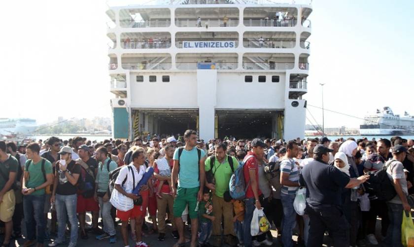 Mεταναστευτικό: Στον Πειραιά αναμένονται 2 πλοία με πάνω από 4.000 πρόσφυγες