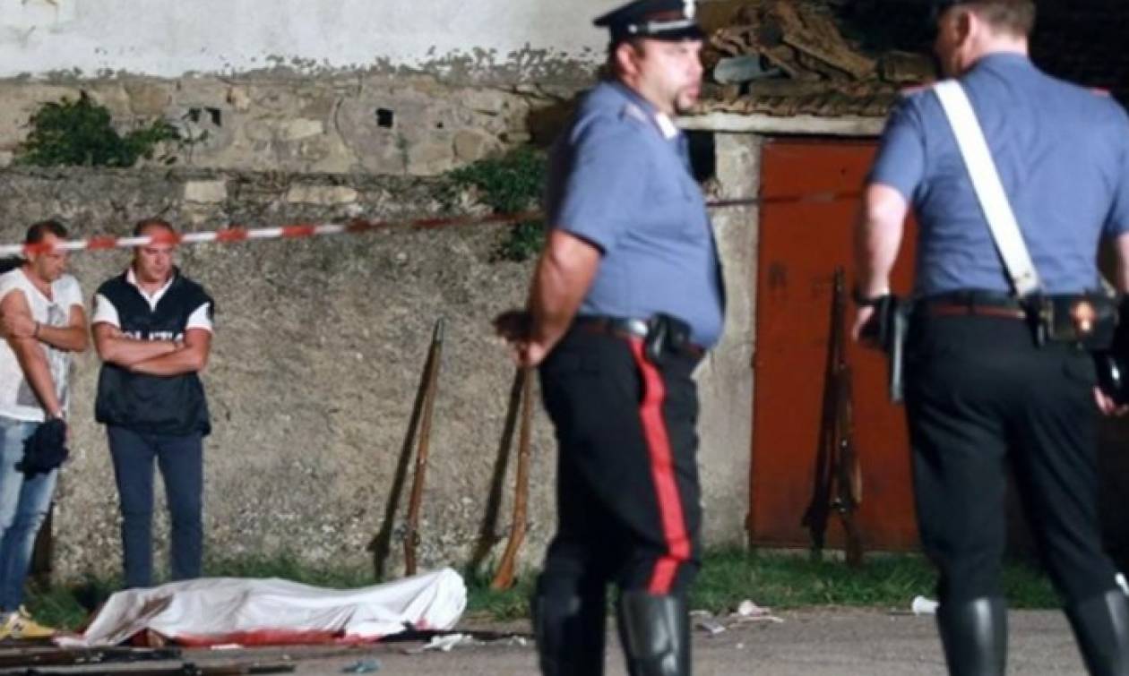 Σοκ στην Ιταλία: Νεκροί ηθοποιοί από έκρηξη όπλου σε θεατρική παράσταση (videos+photos)
