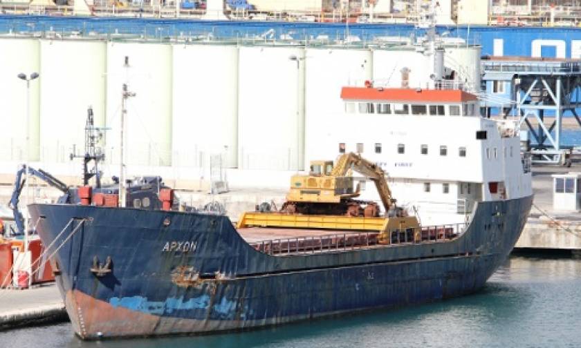 Ship carrying undeclared weapons to be escorted to Iraklio