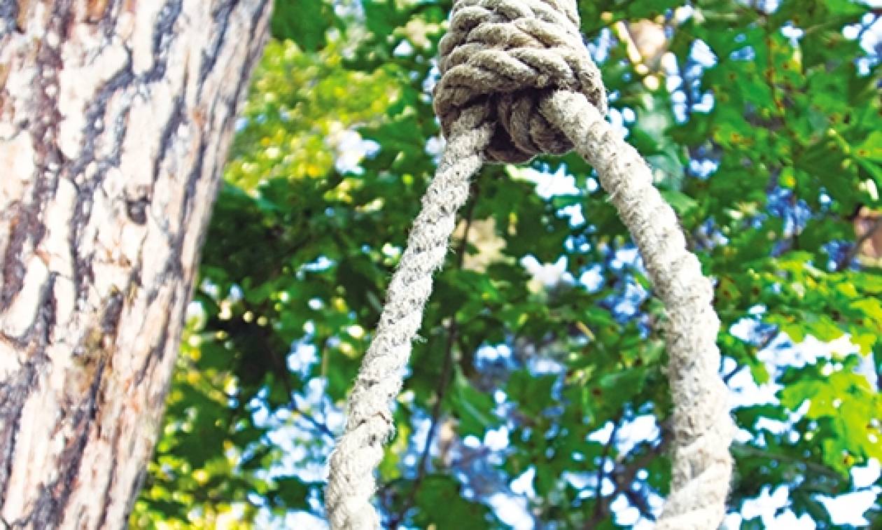 Ηράκλειο: Βρήκαν κρεμασμένο σε δέντρο πρώην στρατιωτικό