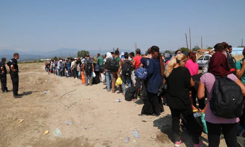 Die Welt: Η Ε.Ε. επιδιώκει ανακατανομή 120.000 μεταναστών από Ελλάδα - Ιταλία - Ουγγαρία