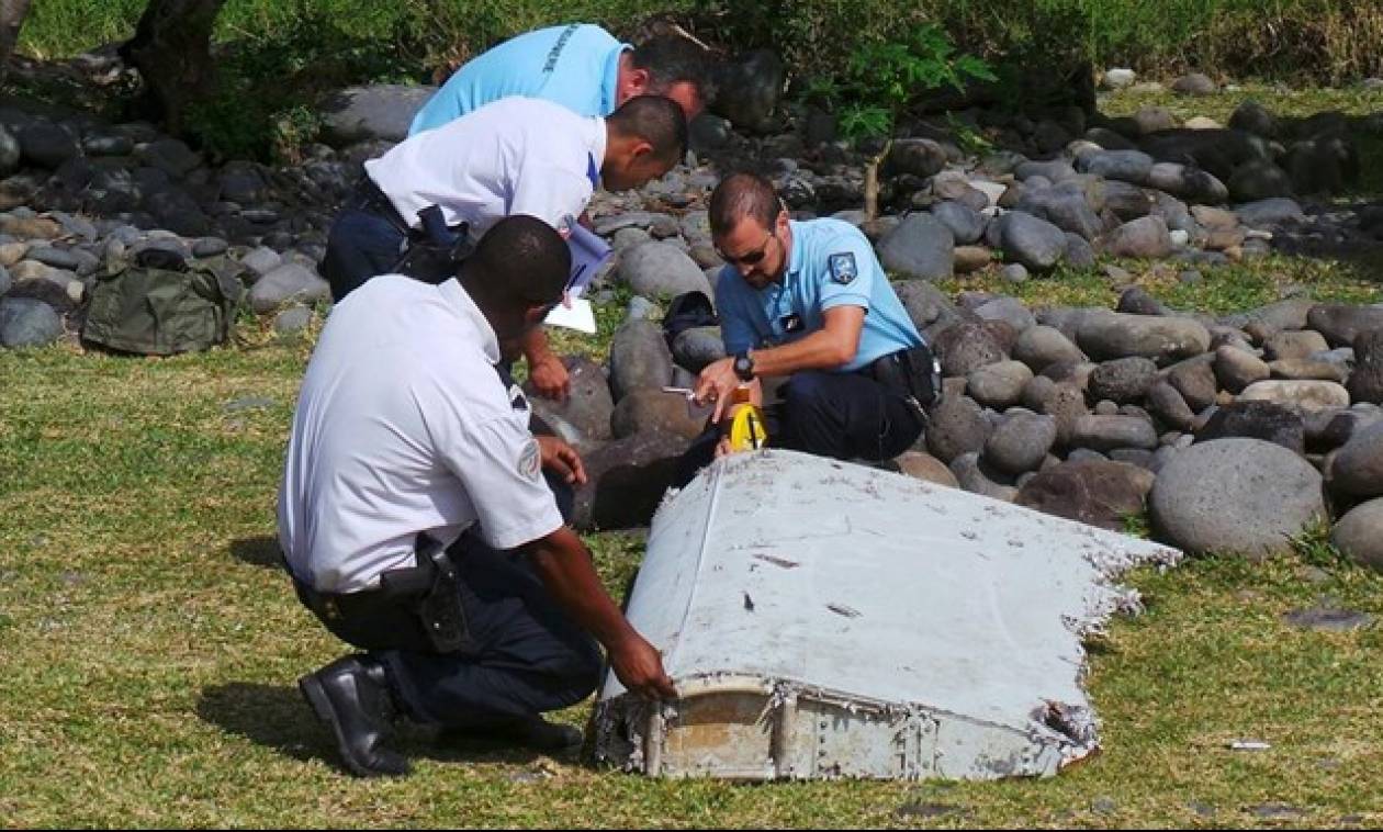 Στο «χαμένο» μαλαισιανό αεροσκάφος ανήκουν τα συντρίμμια στη γαλλική Ρεϋνιόν