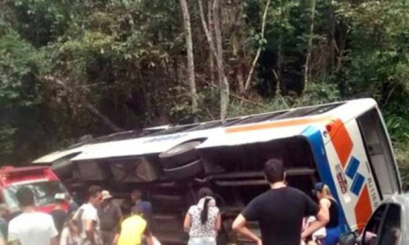 Τραγωδία στη Βραζιλία: 15 νεκροί σε τροχαίο δυστύχημα (pic)