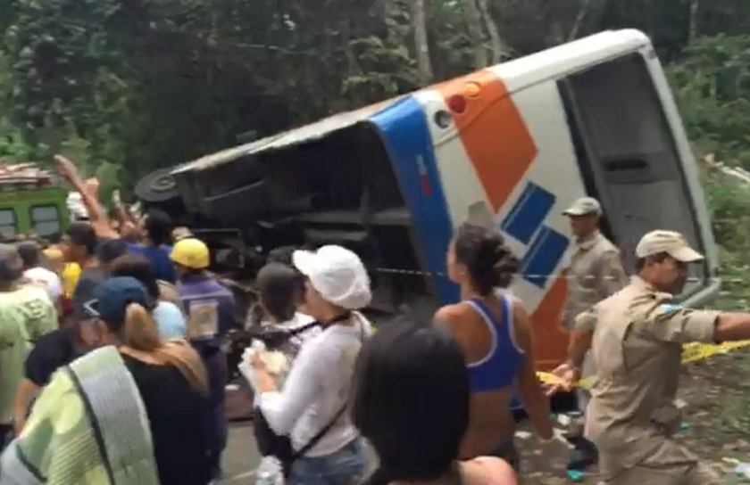 Τραγωδία στη Βραζιλία: 15 νεκροί σε τροχαίο δυστύχημα (pic)