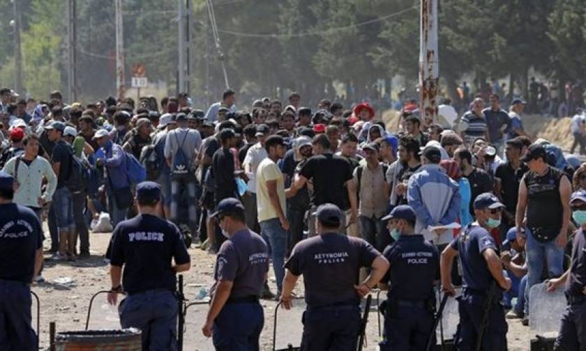 Σκόπια: Μικροσυμπλοκές με πρόσφυγες στο δρόμο προς την κεντρική Ευρώπη