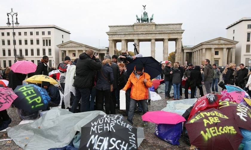Πρόσφυγες: Η Γερμανία βρίσκεται στο κατώφλι μιας «ριζικής αλλαγής»