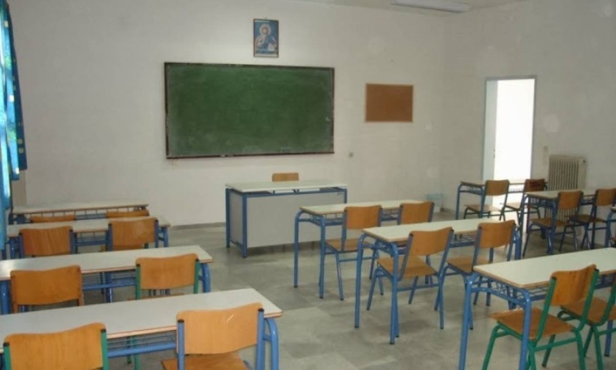Με 6.000 κενά το πρώτο κουδούνι στα σχολεία