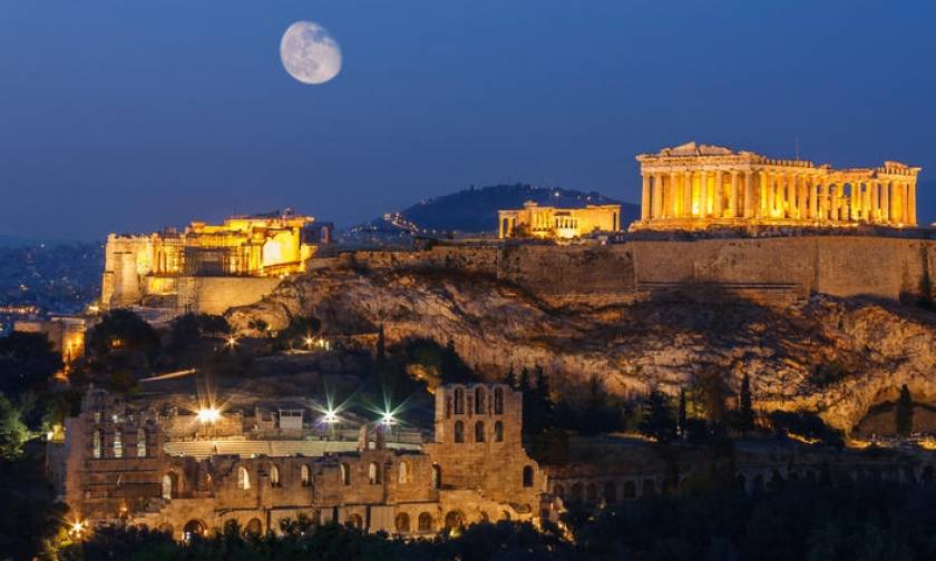 Οκτώ ταξιδιωτικοί bloggers βιώνουν την «τέλεια ημέρα» στην Αθήνα