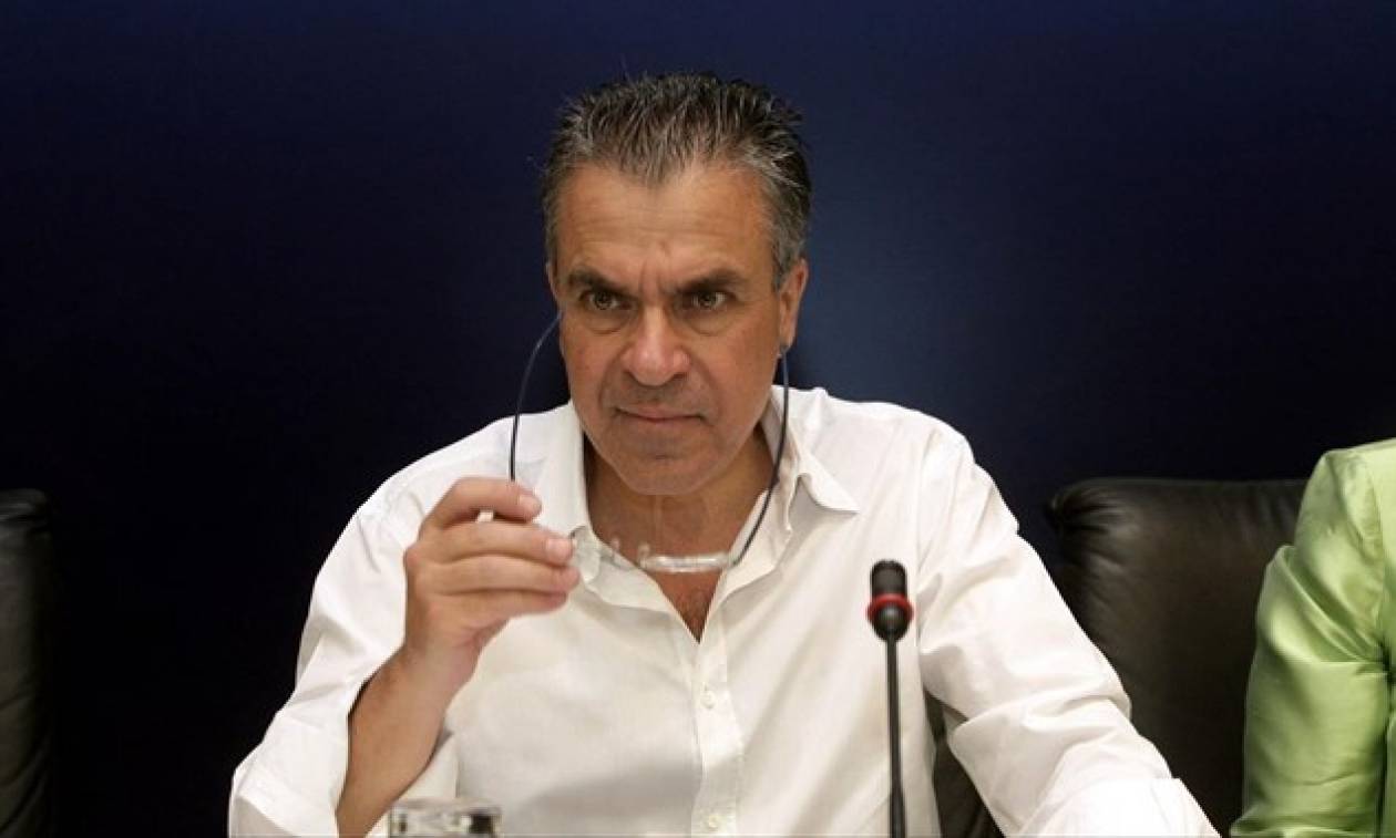 Πρωτοδικείο: 60.000 ευρώ καλείται να πληρώσει ο Ντινόπουλος στη Δούρου