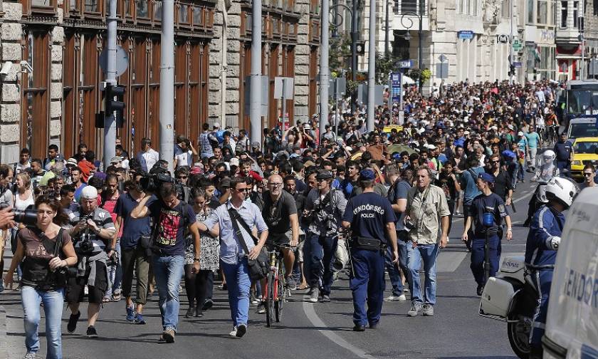 Η Σένγκεν καταρρέει, η Ευρώπη διχάζεται και οι πρόσφυγες συνεχίζουν να έρχονται