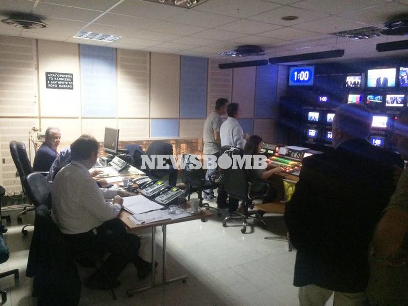 Ντιμπέιτ: Το Newsbomb.gr  στο control room της ΕΡΤ (photos)