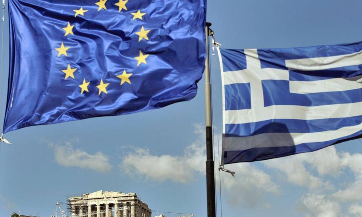 Bloomberg: Πολύ πιθανή η ελάφρυνση του ελληνικού χρέους
