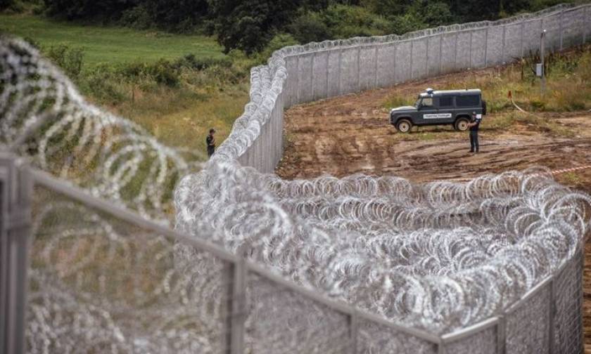 Η Ουγγαρία επεκτείνει το φράχτη και στα σύνορά της με τη Ρουμανία