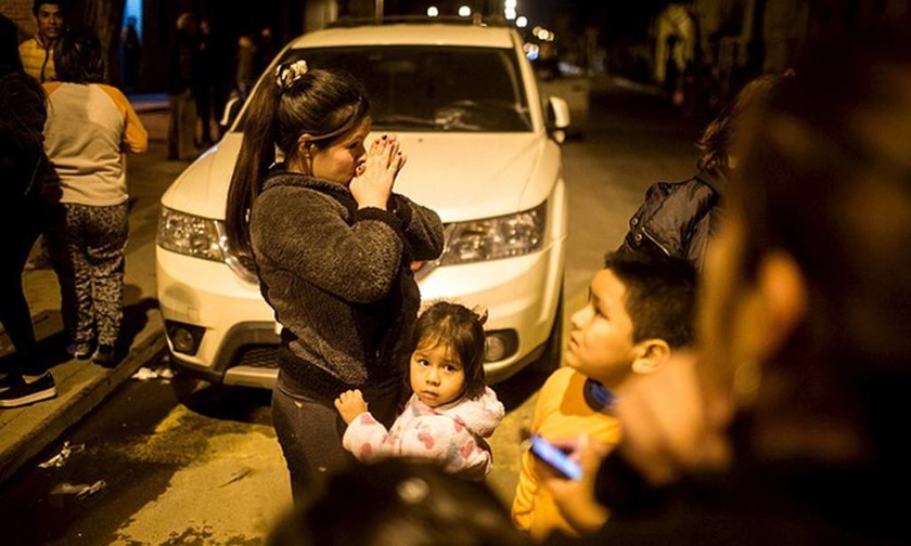 Σεισμός στη Χιλή - Αυτόπτης μάρτυρας: «Είδα τη θάλασσα να ανεβαίνει ξαφνικά»