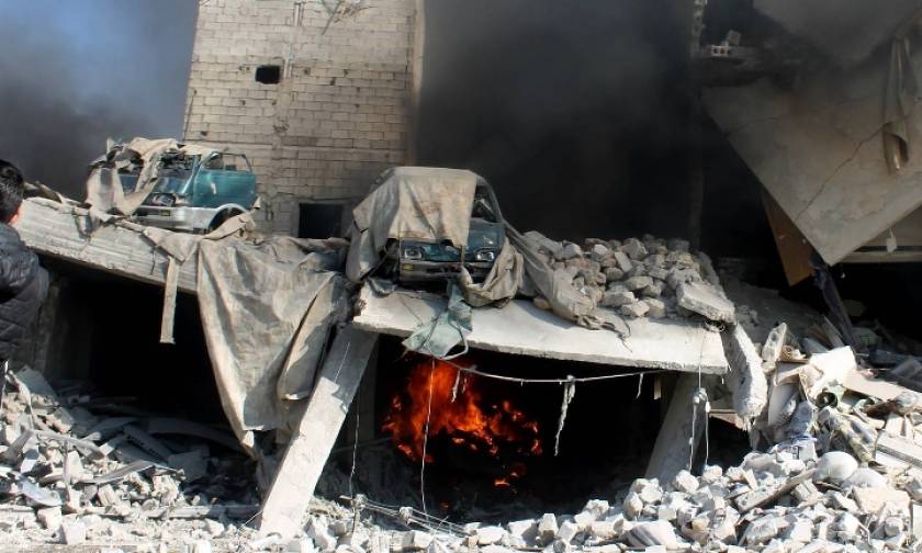 Επίθεση με 370 ρουκέτες και παγιδευμένα οχήματα στη Συρία