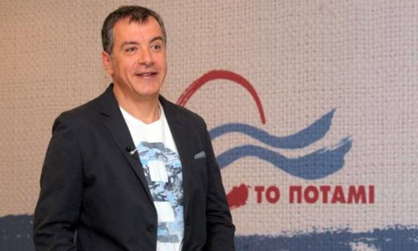 Αποτελέσματα εκλογών 2015 - Θεοδωράκης: Μην απέχεις, μην κάνεις πλάκα, ψήφισε
