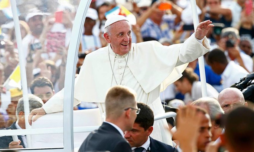 Κούβα: Κοσμοπλημμύρα για τον Πάπα - Εκατοντάδες χιλιάδες στη λειτουργία (photos & videos)   