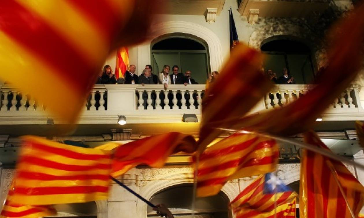 Καταλονία: Πρώτοι οι εθνικιστές στις τελευταίες δημοσκοπήσεις
