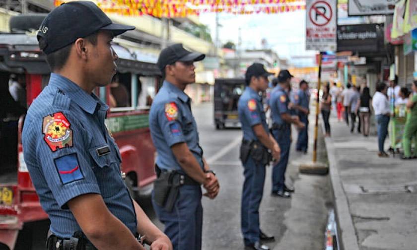 Φιλιππίνες: Ένοπλοι απήγαγαν τρεις ξένους τουρίστες από θέρετρο στα νότια της χώρας