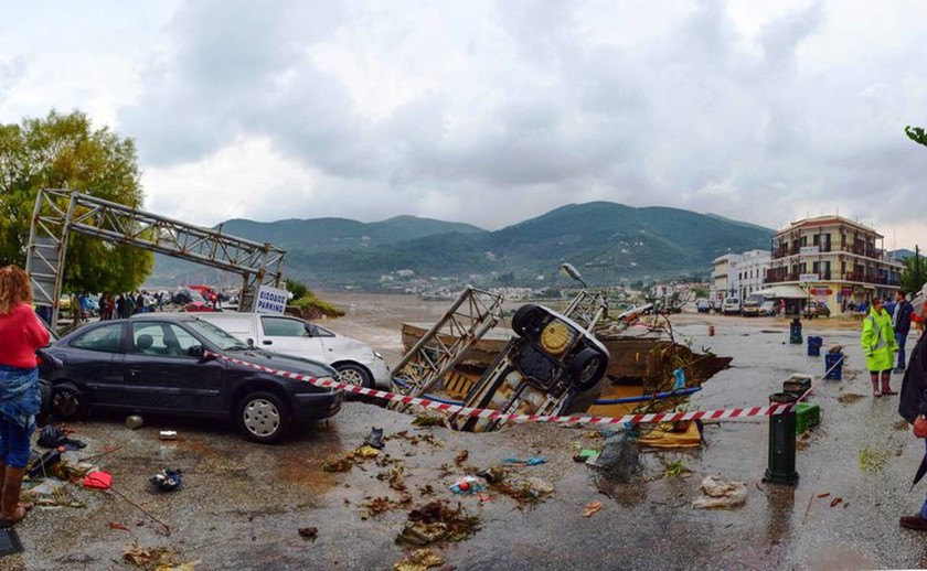 Εικόνες βιβλικής καταστροφής στη Σκόπελο (vid&pics)