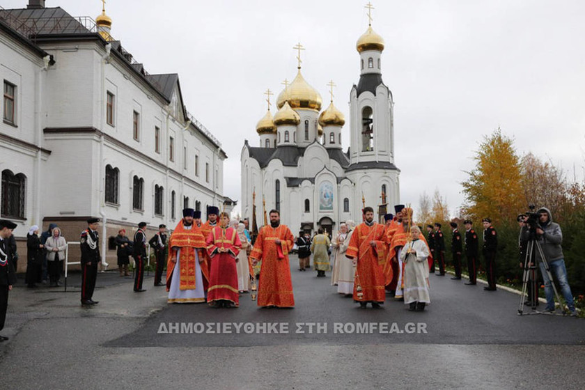 Η Δεξιά Χείρα του Αγίου Δημητρίου στο Νιζνεβάρτοσκ (pics)