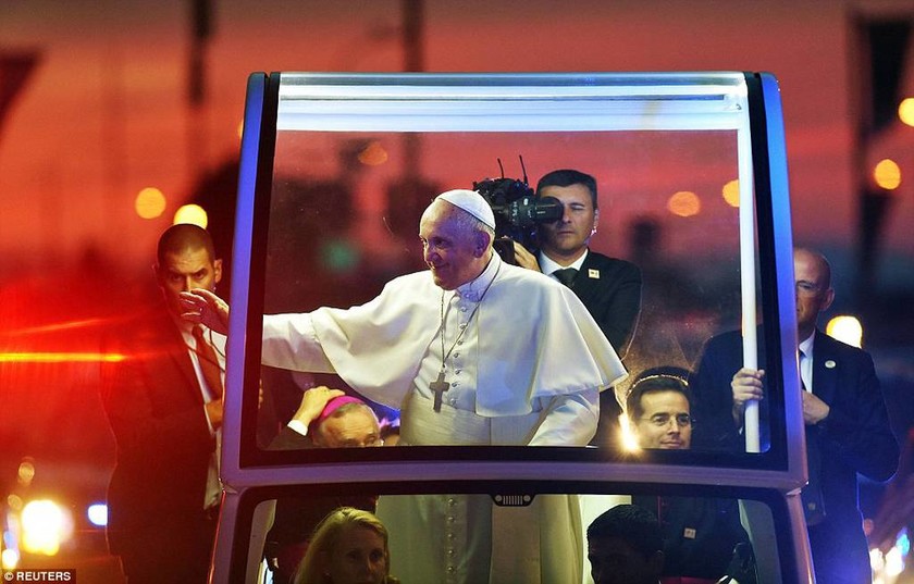 Η Αρίθα Φράνκλιν μάγεψε τον Πάπα Φραγκίσκο (video & photos)  