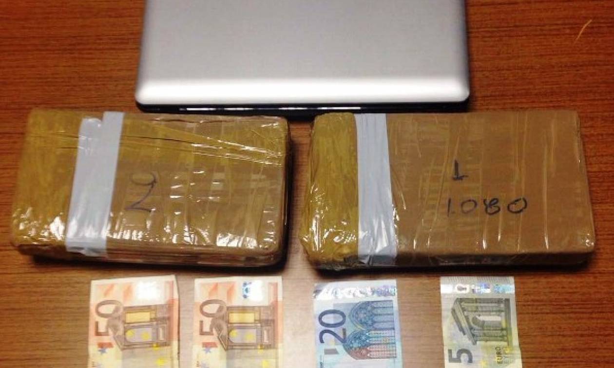 Γλυφάδα: Συνελήφθη διακινητής κοκαΐνης με 2 κιλά