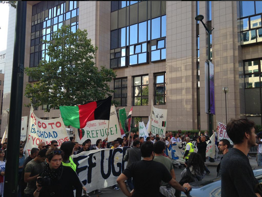 Βρυξέλλες: Χιλιάδες διαδήλωσαν υπέρ της υποδοχής μεταναστών (photos)