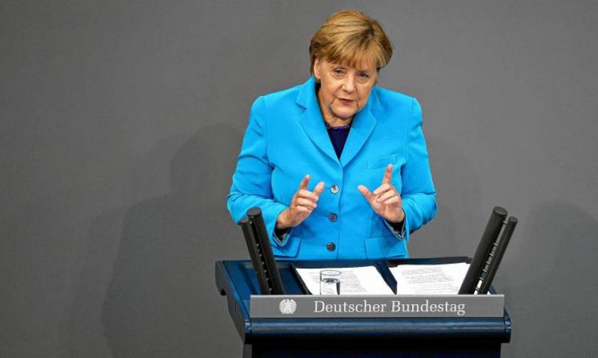 Γερμανία: Κάμψη στην δημοτικότητα της Μέρκελ προκαλεί η διαχείριση της προσφυγικής κρίσης
